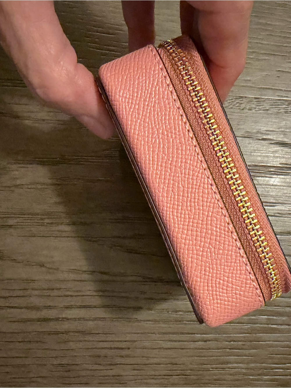 Coach Bubblegum Pink Saffiano Zip pill Case - excellent condition! - Picture 2 of 8